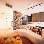 De Sterrenberg - Adults Only 4*