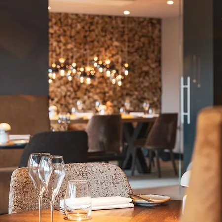 De Sterrenberg - Adults Only 4*