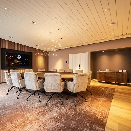 De Sterrenberg - Adults Only