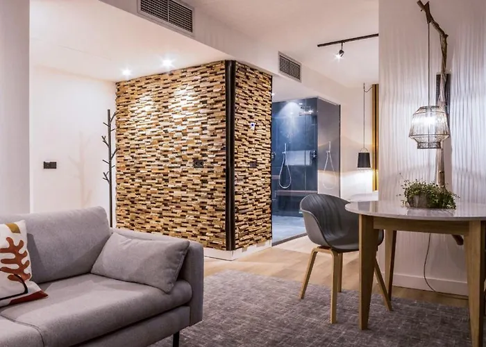 De Sterrenberg - Adults Only