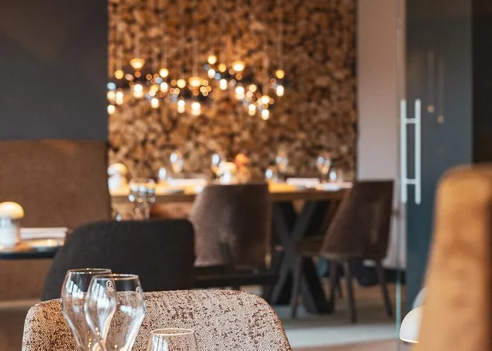 De Sterrenberg - Adults Only 4*